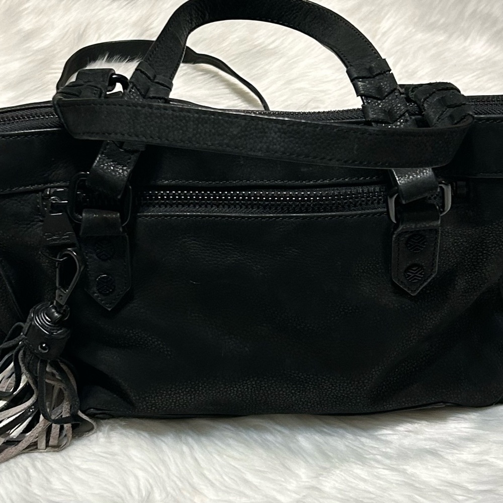 Dolce Vita Collection Elegant Black Leather Tote Bag - Picture 2 of 11